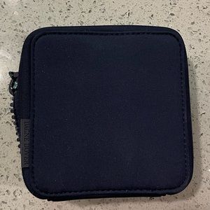 Dagne dover- ARLO NEOPRENE TECH ORGANIZER